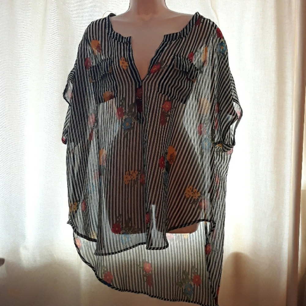 3X Tunic Black White Striped Floral